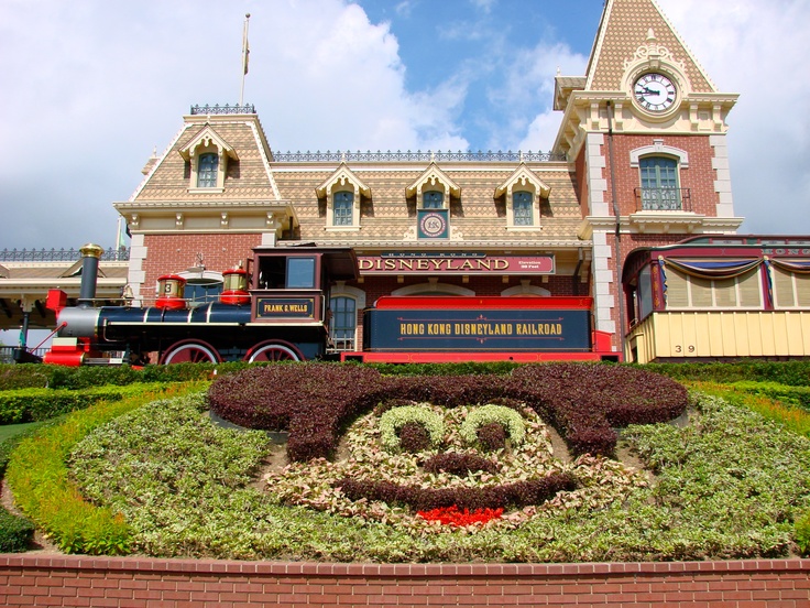 Hong Kong Macau Holiday Package 6 Days 5 Nights – Disneyland, Ocean Park & City Tour