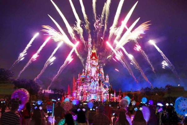Hong Kong Family Tour Package 5 Days 4 Nights with Disneyland