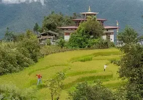 Bhutan Awaits Spirituality and Scenic Beauty in 6 Days